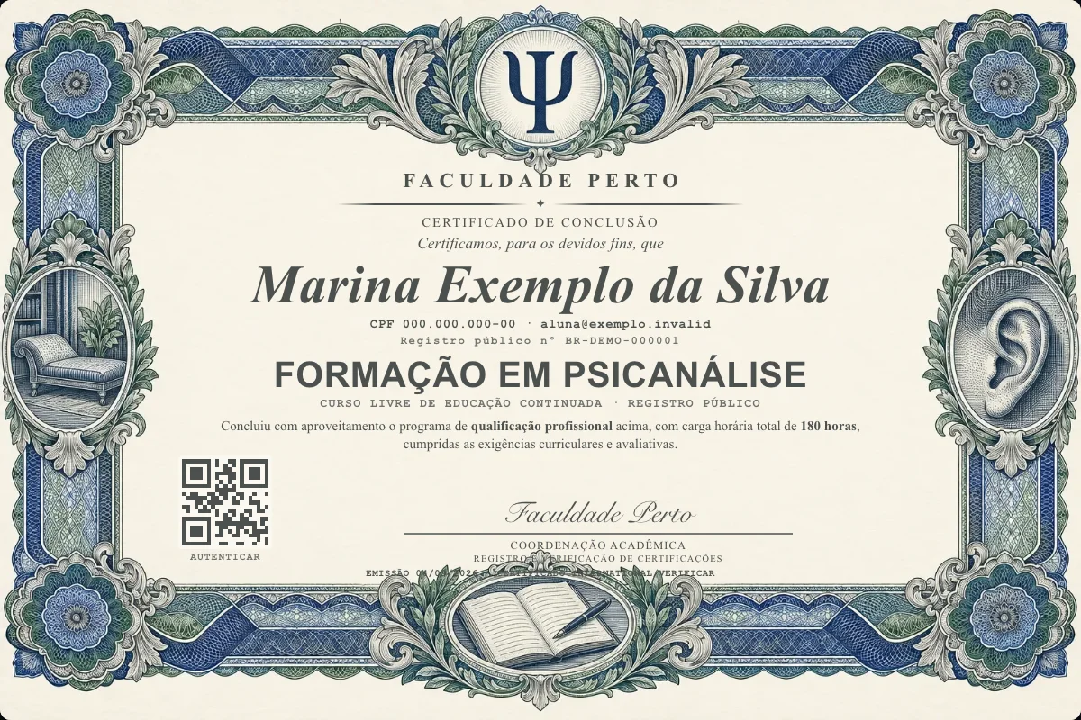 Modelo do certificado do curso de Formação em Psicanálise grátis: registro público, QR de verificação e assinaturas — exemplo com dados fictícios.