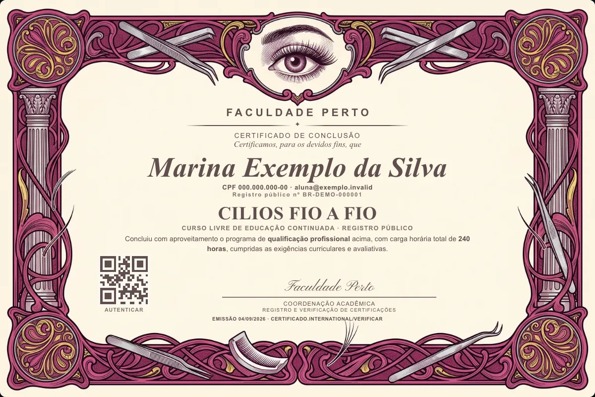 Modelo do certificado do curso de Cilios Fio a Fio grátis: registro público, QR de verificação e assinaturas — exemplo com dados fictícios.