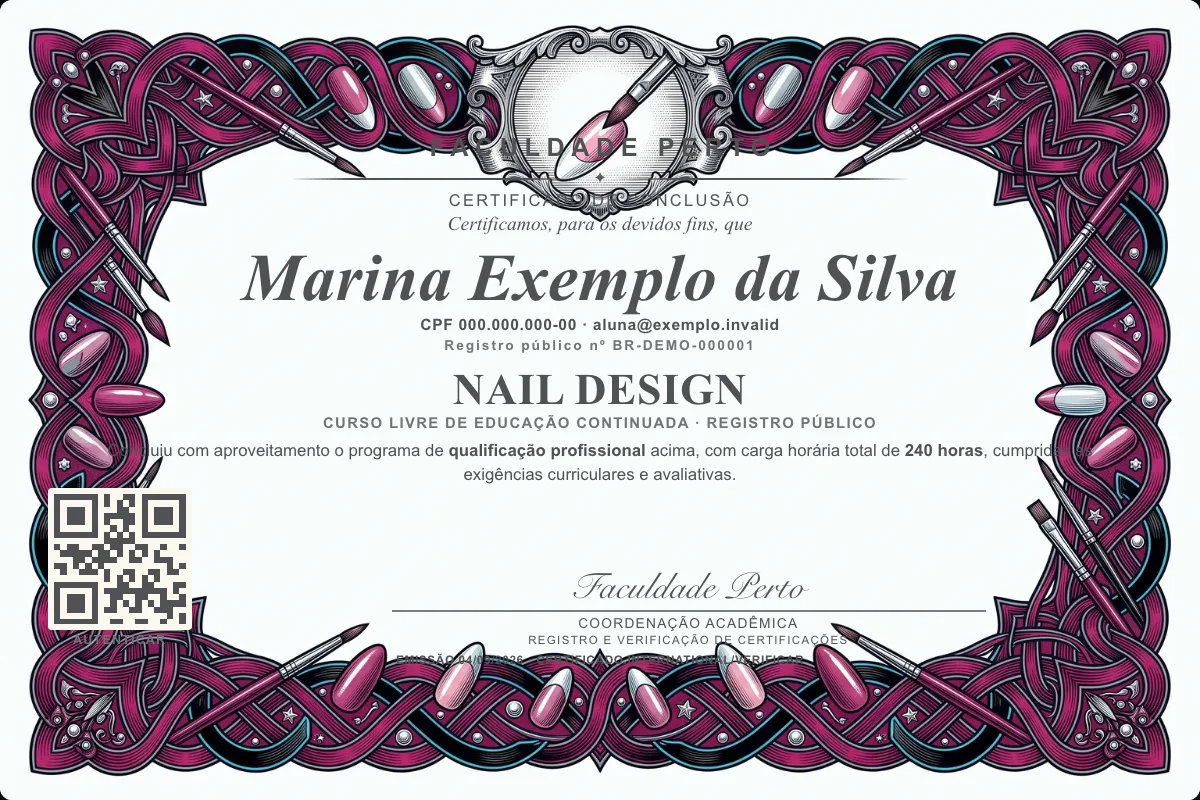 Modelo do certificado do curso de Nail Design grátis: registro público, QR de verificação e assinaturas — exemplo com dados fictícios.