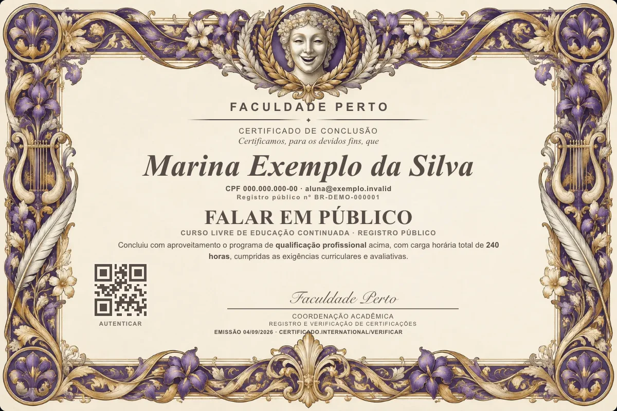 Modelo do certificado do curso de Falar em Público grátis: registro público, QR de verificação e assinaturas — exemplo com dados fictícios.