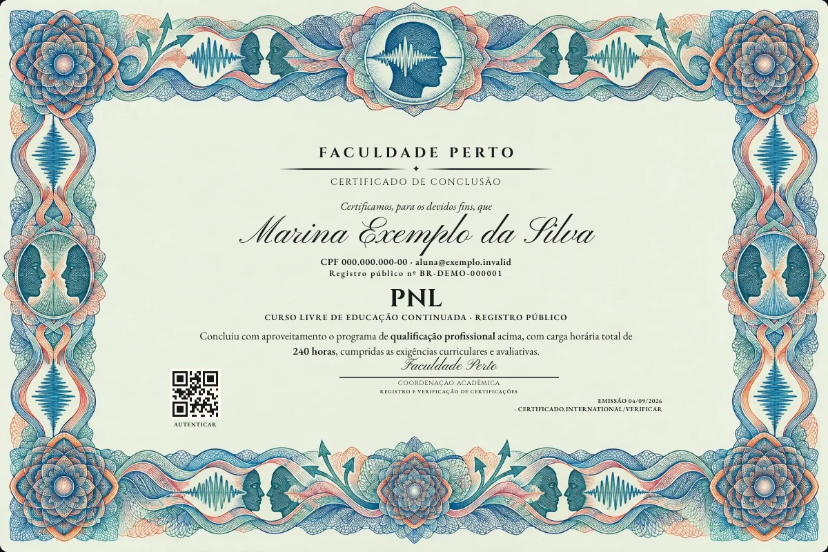 Modelo do certificado do curso de PNL grátis: registro público, QR de verificação e assinaturas — exemplo com dados fictícios.