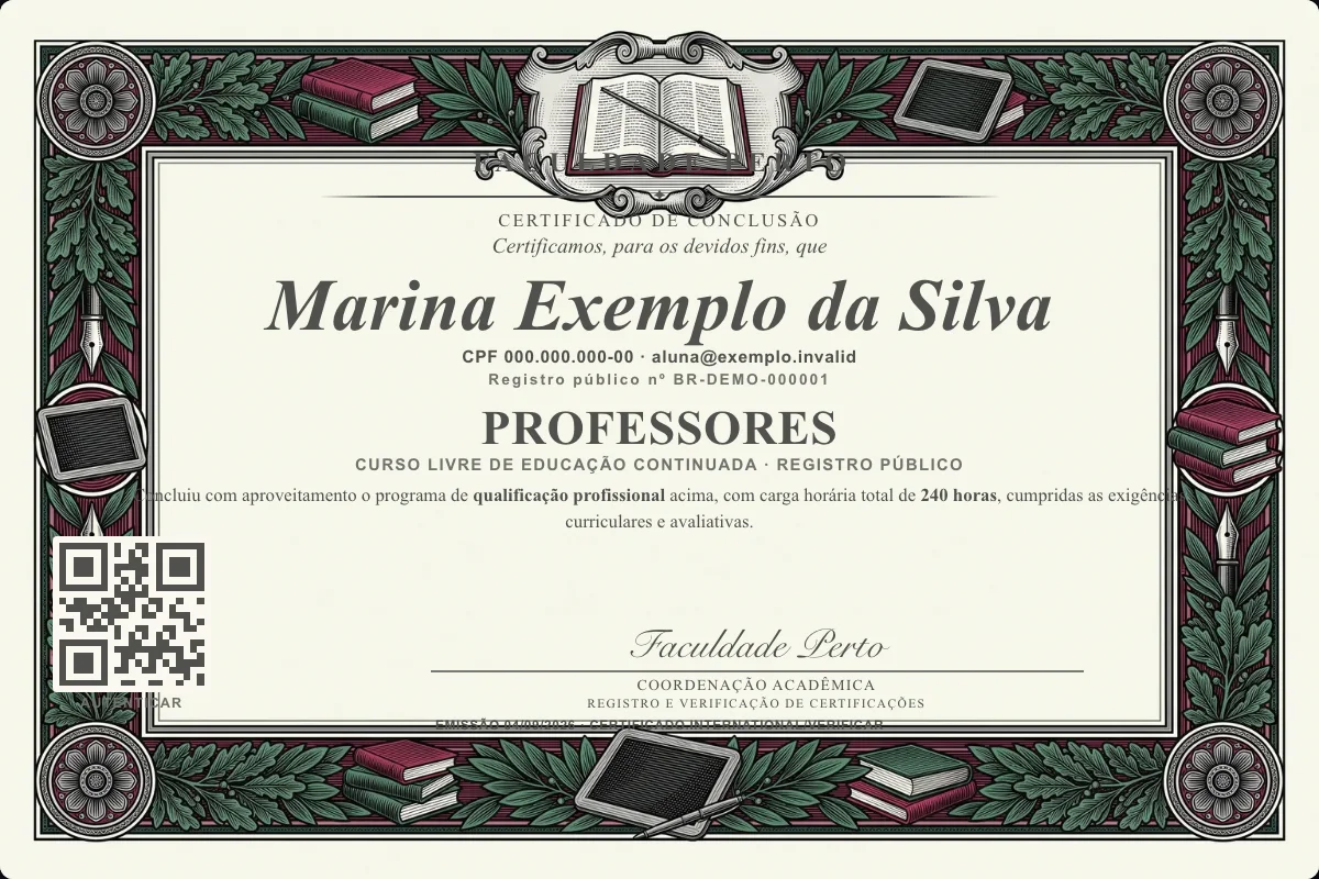 Modelo do certificado do curso de Professores grátis: registro público, QR de verificação e assinaturas — exemplo com dados fictícios.
