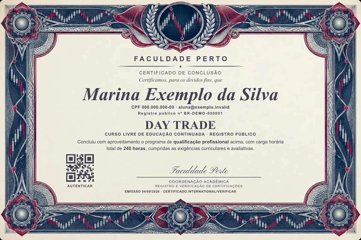 Modelo do certificado do curso de Day Trade grátis: registro público, QR de verificação e assinaturas — exemplo com dados fictícios.