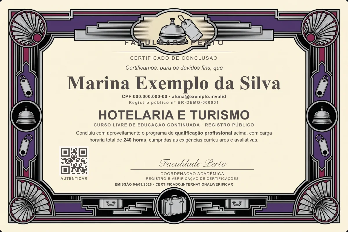 Modelo do certificado do curso de Hotelaria e Turismo grátis: registro público, QR de verificação e assinaturas — exemplo com dados fictícios.