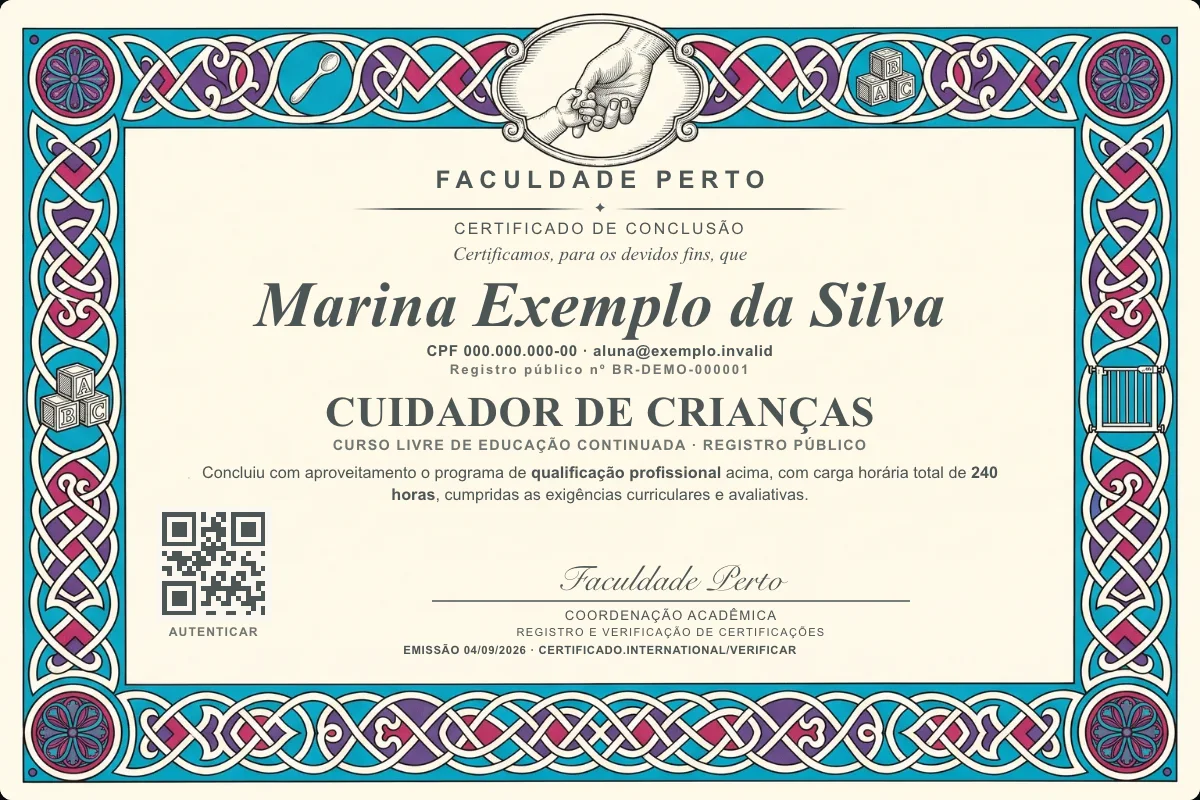 Modelo do certificado do curso de Cuidador de Crianças grátis: registro público, QR de verificação e assinaturas — exemplo com dados fictícios.